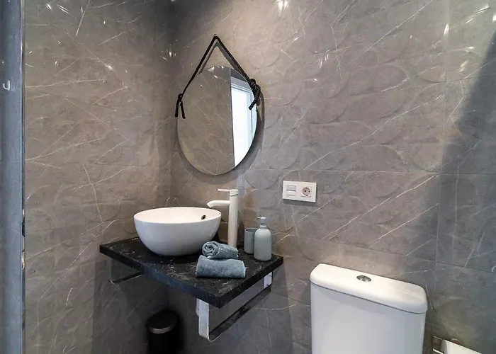 Apartman One Bedroom Next To The Port