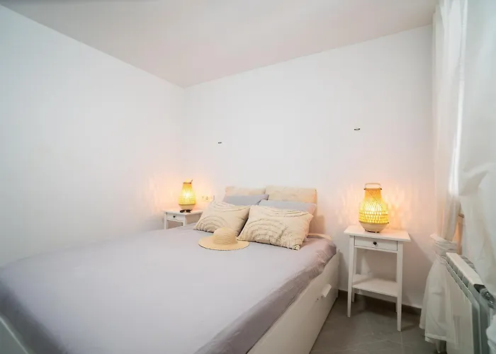 One Bedroom Next To The Port * Fuengirola