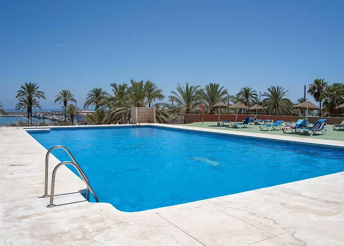 One Bedroom Next To The Port