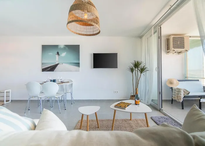 Apartment One Bedroom Next To The Port *